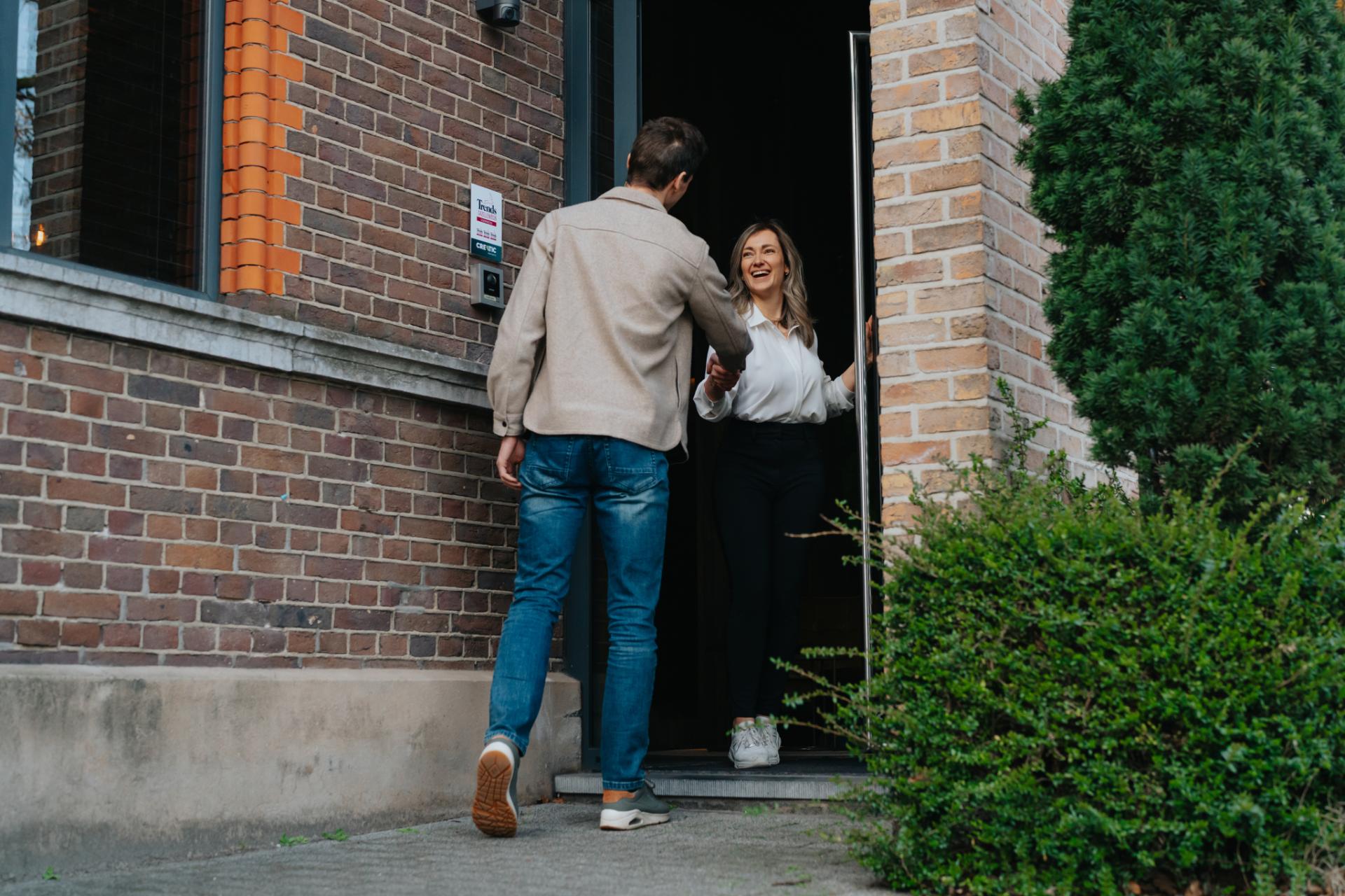 Kennismaking tussen online marketing bureau en kmo klant